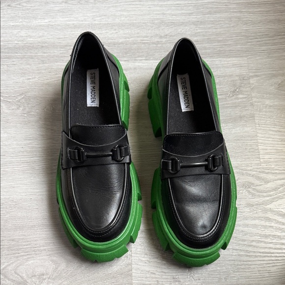 Steve Madden Shoes - Steve Madden Black Leather Loafers with Green Lug Sole